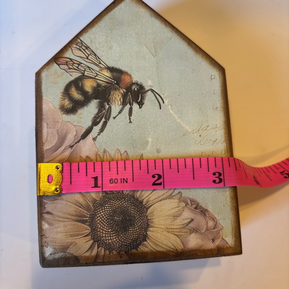 SET/5 3 Wood House Decor with Bee Design, Tray, Garland - Picture 12 of 12